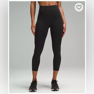 Lululemon Wunder Under 28 Inch Leggings in Black Size 4
